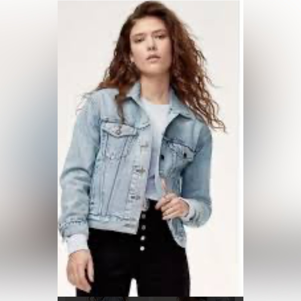 Wilfred -free Light Blue Denim Jacket  Western